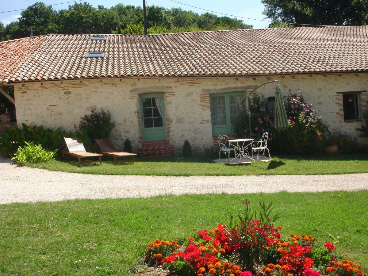 La Maison De Maitre Sainte-Livrade-sur-Lot Exterior photo